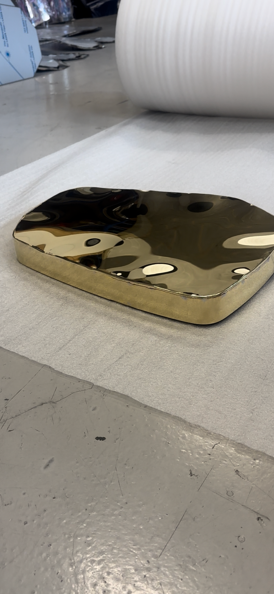 Brass splash mirror