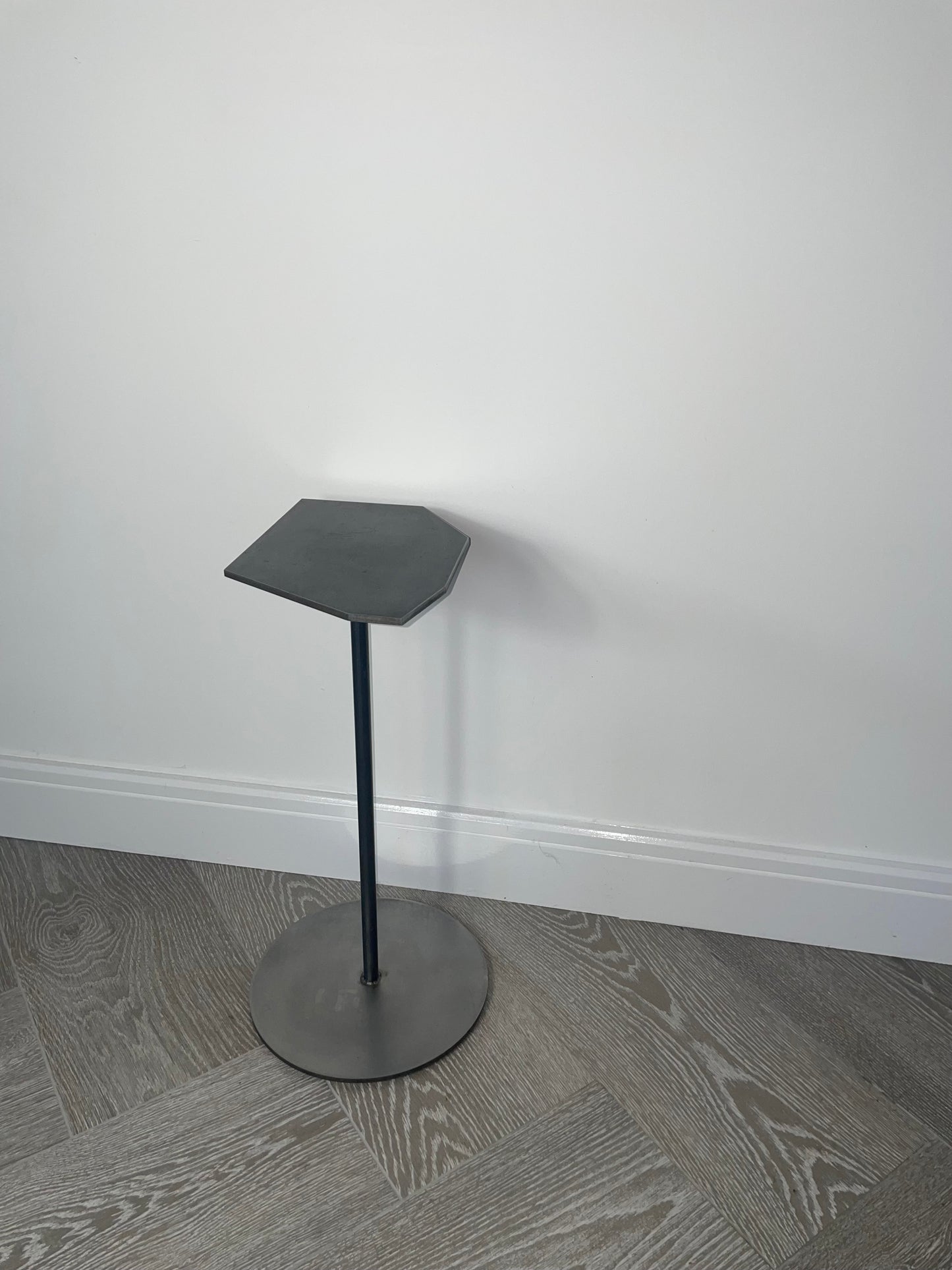 fragment - Personal drinks table