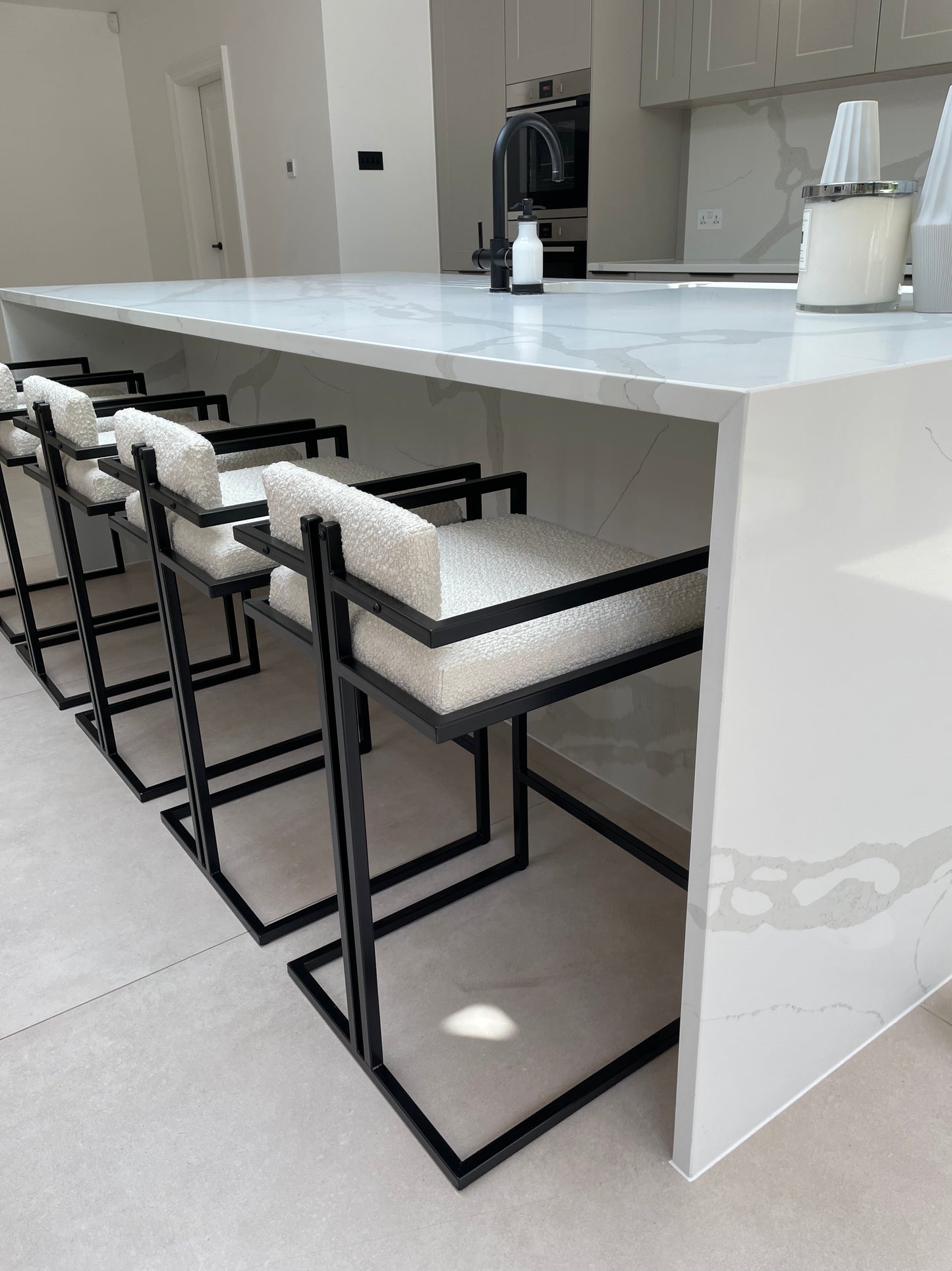 Bowden bar stools - boucle fabric